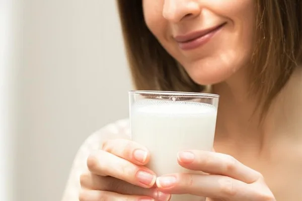 Mir all kennen déi verstoppte Gesondheetsgeheimnisser vu Buttermëllech!