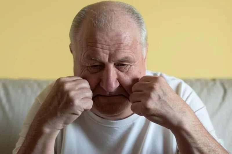 Kumaha panyakit Alzheimer mangaruhan awak anjeun? Hayu urang bahas ieu