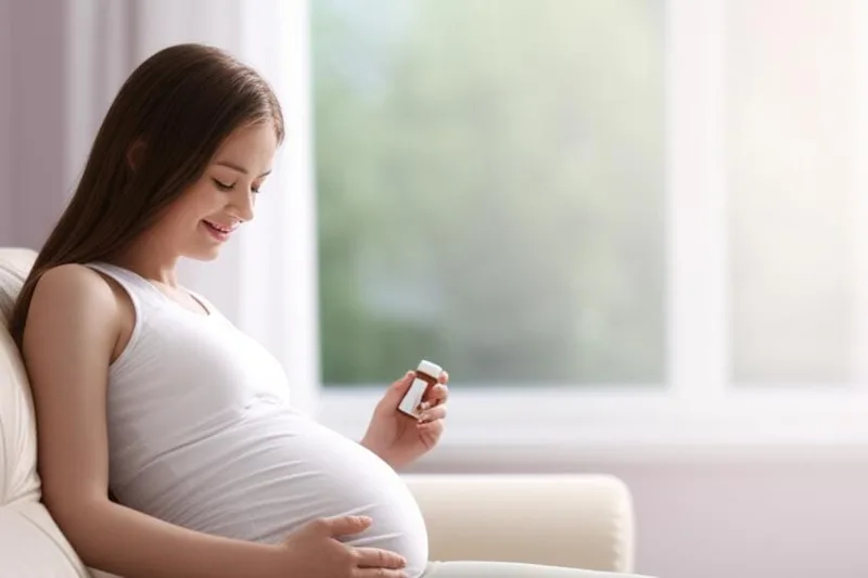 ගර්භණී කාලයේදී බෙහෙත් භාවිතය (Medication in Pregnancy): බය වෙන්න කලින් මේ දේවල් දැනගන්න!