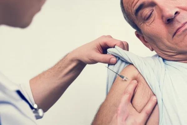 කොන්දේ කැක්කුමට දෙන ඉන්ජෙක්ෂන් (Injections for Back Pain) ගැන හරියටම දැනගමුද?