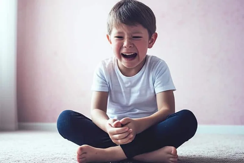 Huet Äert Kand Schwieregkeeten, säin Temperament ze kontrolléieren? Loosst eis iwwer DMDD schwätzen! (Disruptive Mood Dysregulation Disorder)