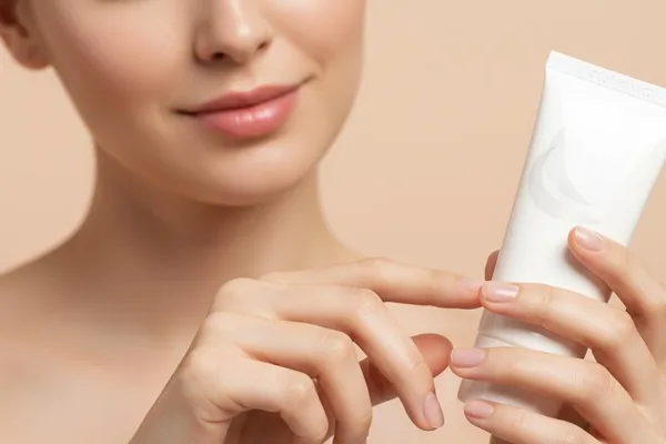 Loosst eis méi iwwer Neomycin a Fluocinolon Crème (Neomycin; Fluocinolon) fir Hautinfektiounen léieren.