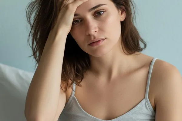 آیا حتی بعد از خواب خوب هم خسته هستید؟ آیا این میتواند سندرم خستگی مزمن (ME/CFS) باشد؟