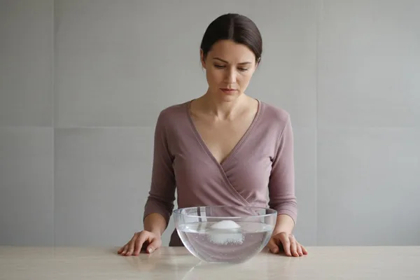 Adakah terdapat protein dalam air kencing anda? (Proteinuria) Mari kita ketahui dengan tepat apa ini!