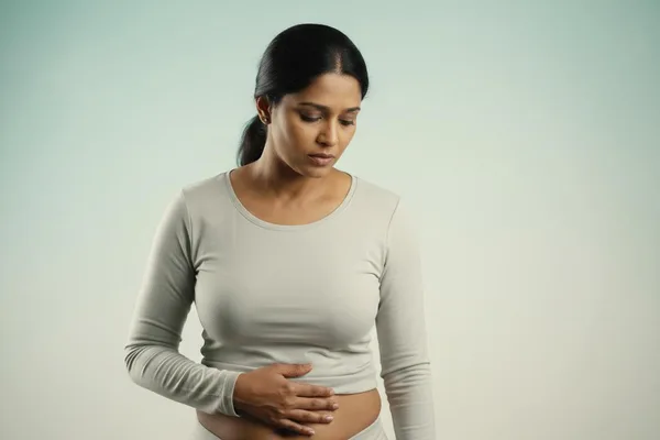 යටිබඩේ එල්ලා වැටෙන සම ඔබටත් ප්රශ්නයක්ද? අපි මොන්ස්ප්ලාස්ටි (Monsplasty) ගැන දැනගනිමු