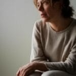 Тяжёлое бремя для психики: как распознать и преодолеть ситуативную депрессию