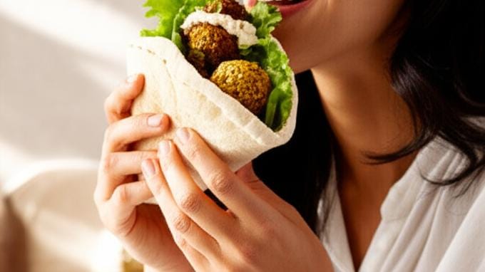 آیا فلافل واقعاً غذای سالمی است؟ بیایید مطمئن شویم!