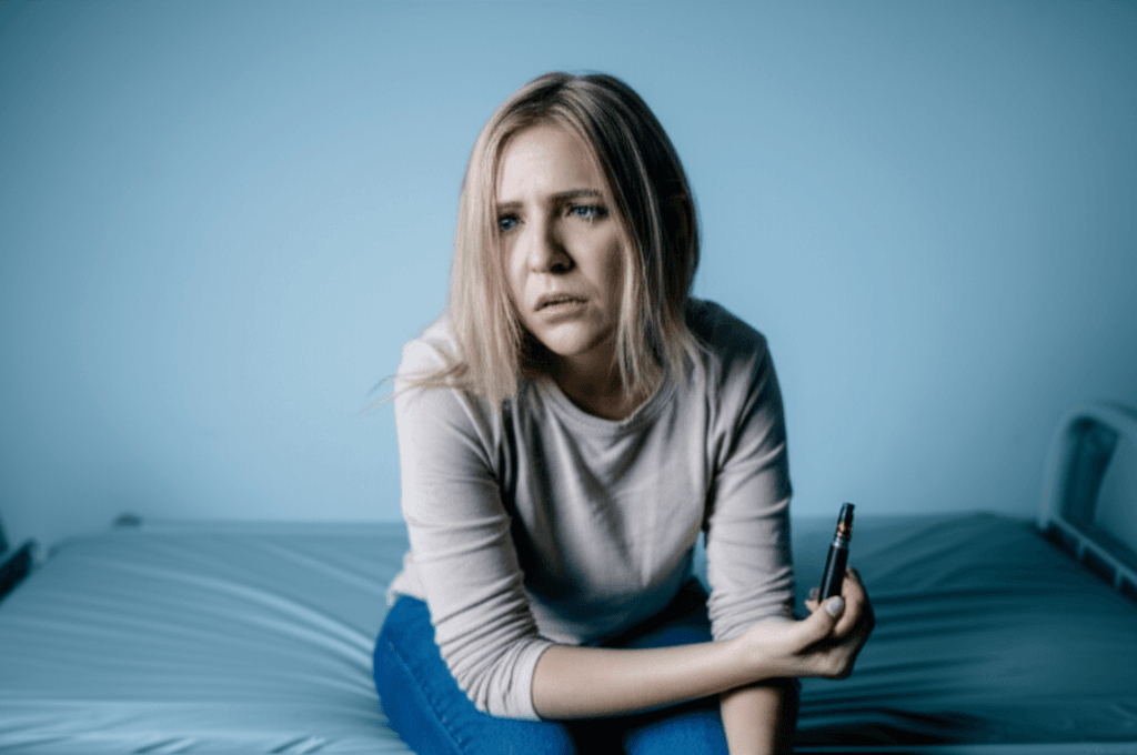 Vape කරන ඔයාටත් මේ අලුත් පෙනහළු රෝගය? EVALI (ඊවාලි) ගැන හරියටම දැනගමු!