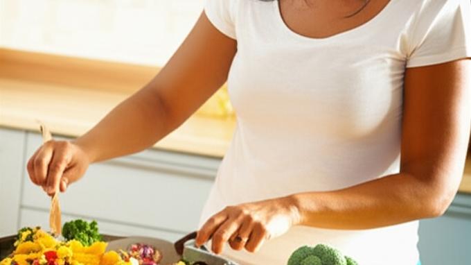 දියවැඩියාව පාලනය කරගන්න උදව් වෙන නියම කෑම පුරුදු 10ක් (Diabetes)