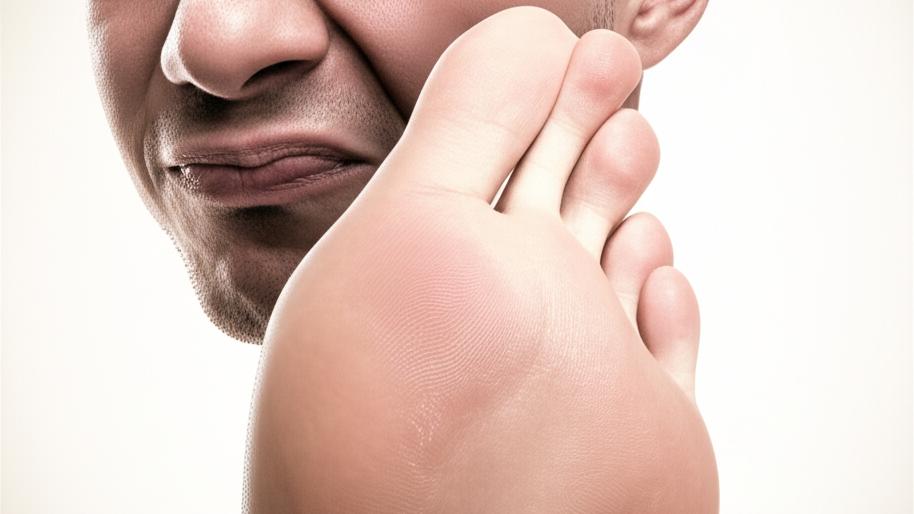 Did you roll over your foot? This pain is no joke! Let's talk about Jones Fracture