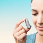 آیا برای آسم خود از چندین اسپری استنشاقی استفاده کرده‌اید؟ بیایید در مورد Trelegy Ellipta اطلاعات کسب کنیم!