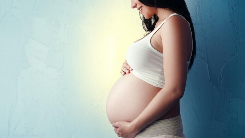 ඔයාටත් බබා කුස තුළ දඟලනවා දැනෙනවද? (Fetal Movement) - අපි මේ ගැන දැනගනිමු!