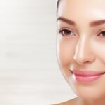 ග්ලයිකොලික් ඇසිඩ් (Glycolic Acid) සහ කෙමිකල් පීල් (Chemical Peel) ප්‍රතිකාරයෙන් සම පැහැපත් කරගන්නේ කොහොමද? වාසි සහ අතුරු ආබාධ
