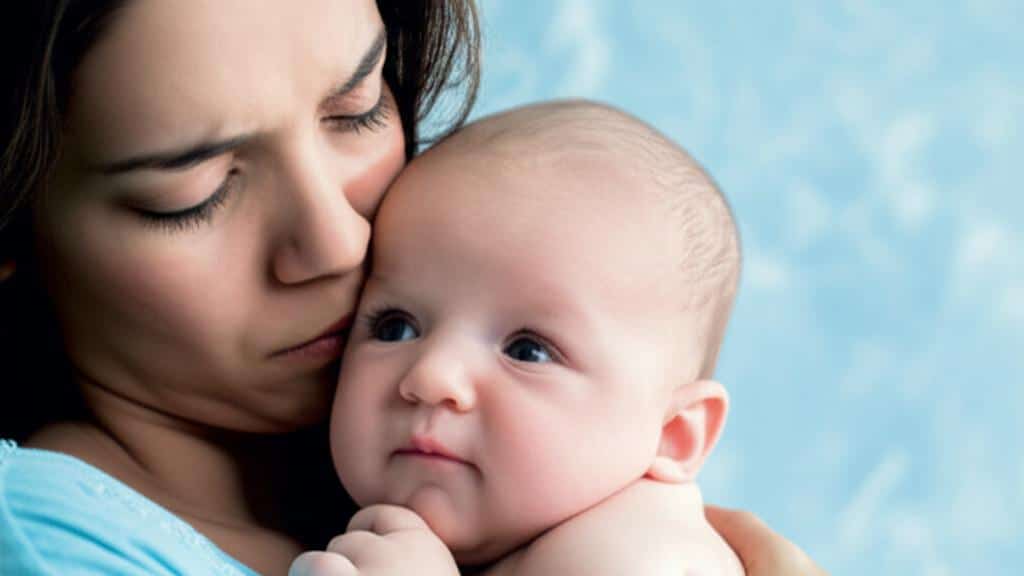 Seu pequeno está com tosse? Não se preocupe! Vamos aprender algumas coisas que você pode fazer em casa (Remédios para Tosse em Bebês)