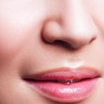 කටේ කෙළ හෙවත් ඛේටය (Saliva) කියන්නේ මොකක්ද? කට වියළීම සහ කෙළ වැඩිපුර ඉනීම ගැන ඔයා දැනගන්නම ඕනේ දේවල්