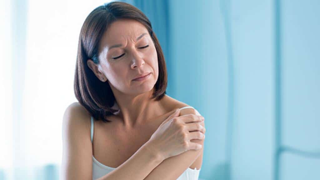 ඔයාටත් නිතරම ඇඟපතේ අමාරු, හන්දිපත් වේදනා එනවද? සමහරවිට මේක කොලැජන් සනාල රෝගයක් (Collagen Vascular Disease) වෙන්න පුළුවන්!