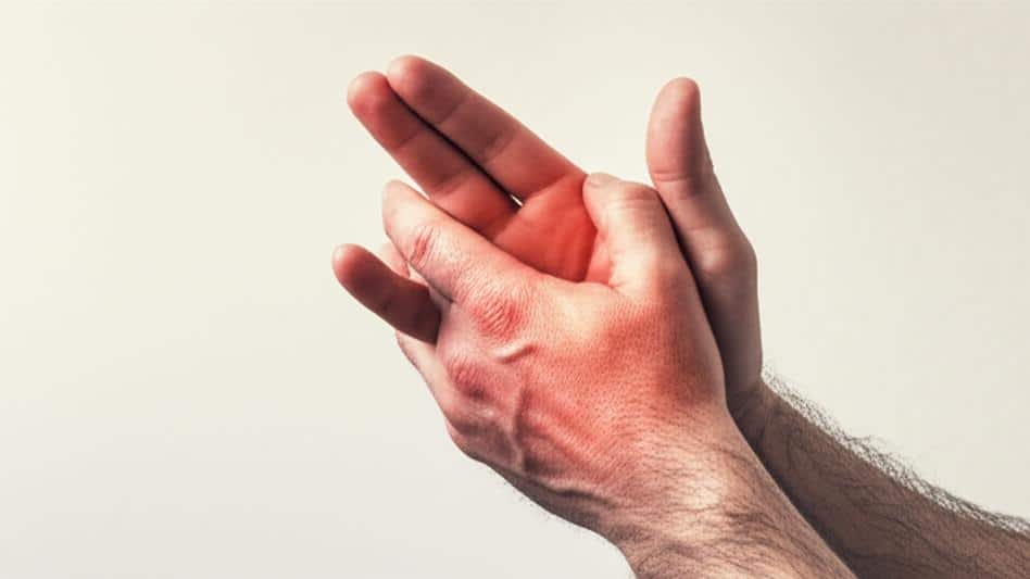 ඔයාගේ සන්ධි ගොඩක එකපාර වේදනාවක්ද? අපි කතා කරමු පොලිආතරයිටිස් (Polyarthritis) ගැන!