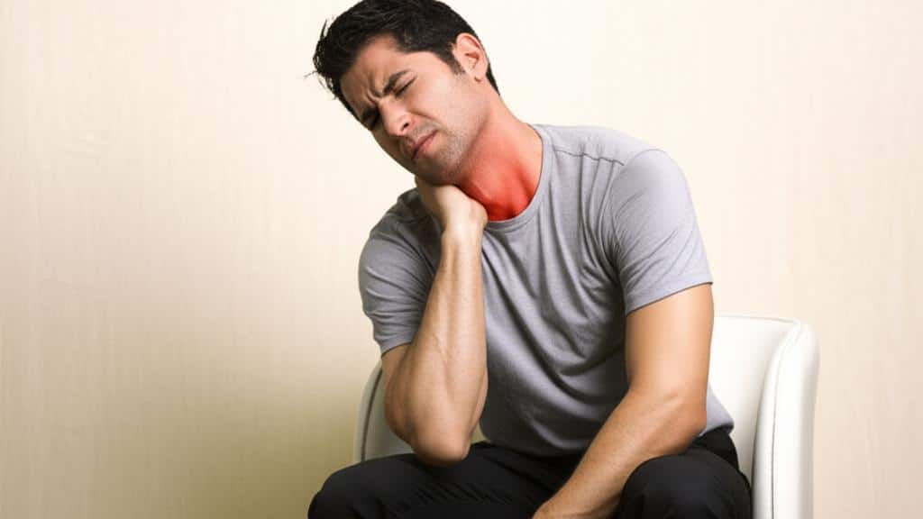 ඔයාගෙ බෙල්ලත් එකපාරටම හිරවෙනවද? (Neck Spasms) ගැන විස්තර දැනගමු!