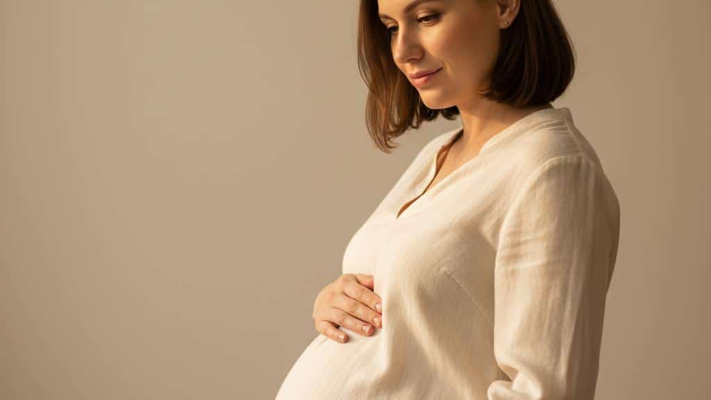 බබා ලැබෙන්න ඉන්න කාලේ උදේට අමාරුද? අපි මේ 'Morning Sickness' ගැන කතා කරමු!