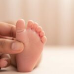बैबिंस्की साइन क्या है? जानिए लक्षण, कारण और शिशुओं व वयस्कों में इसका मतलब