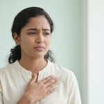 ඔයාටත් බඩේ දැවිල්ල, පපුවේ දැවිල්ල එනවද? මේ ඇසිඩ් පිත උගුරට ඒම (Acid Reflux) සහ GERD ගැන දැනගමු!