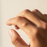 У вас уплотнения на костяшках пальцев? Всё о накладках на суставы и фиброзных подушечках